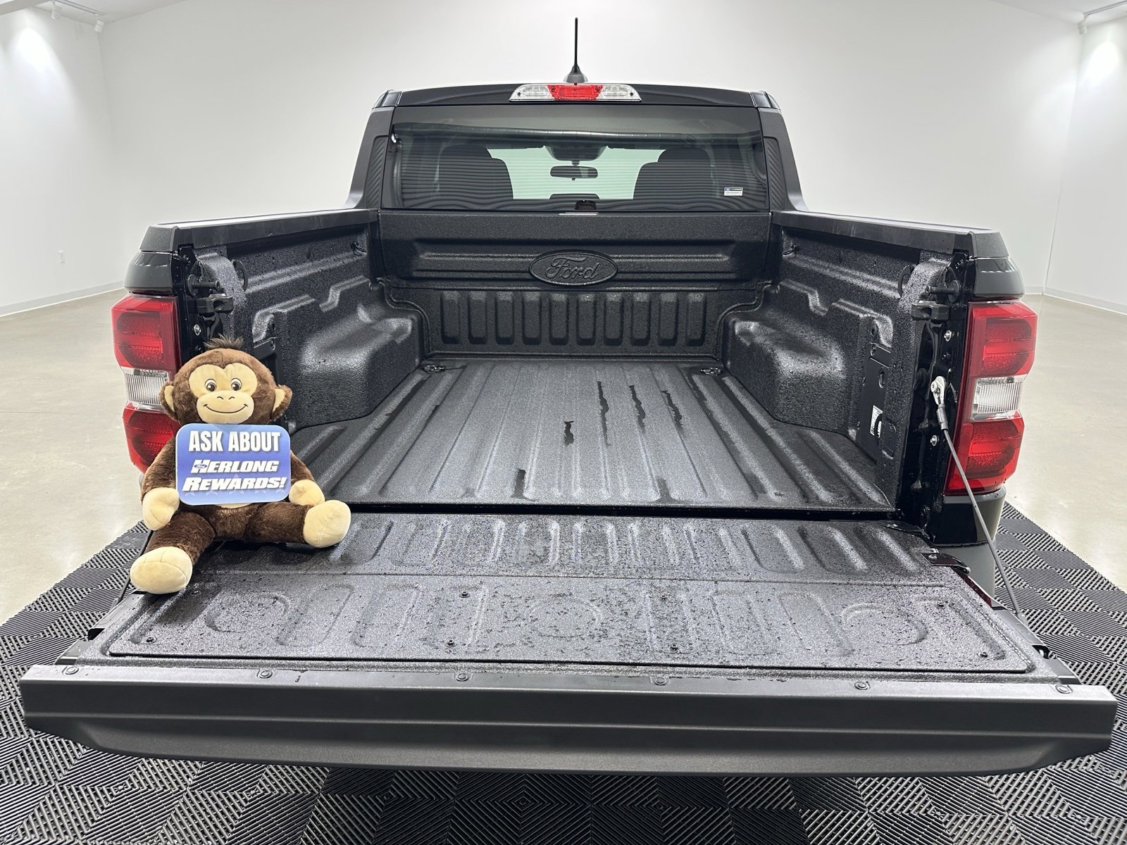 New 2025 Ford Maverick XLT w/ XLT Luxury Package image 6