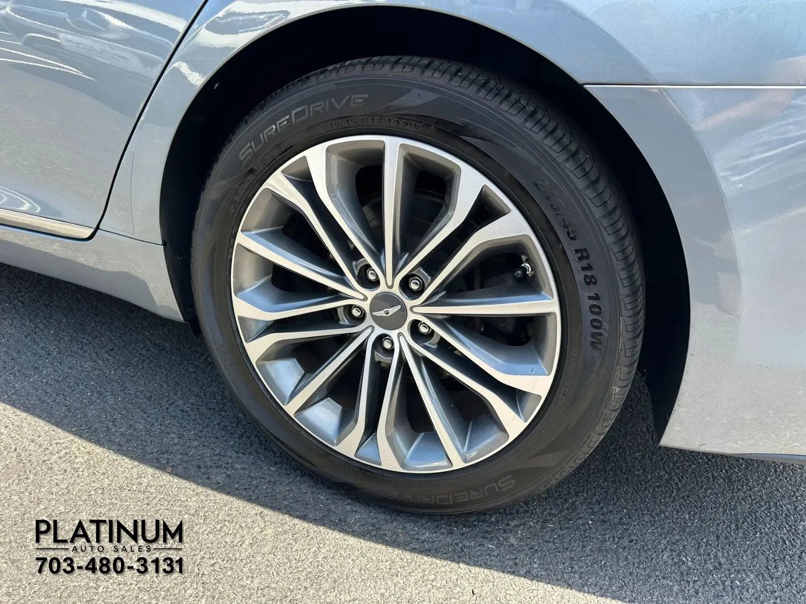 Used 2017 Genesis G80 3.8 RWD image 23