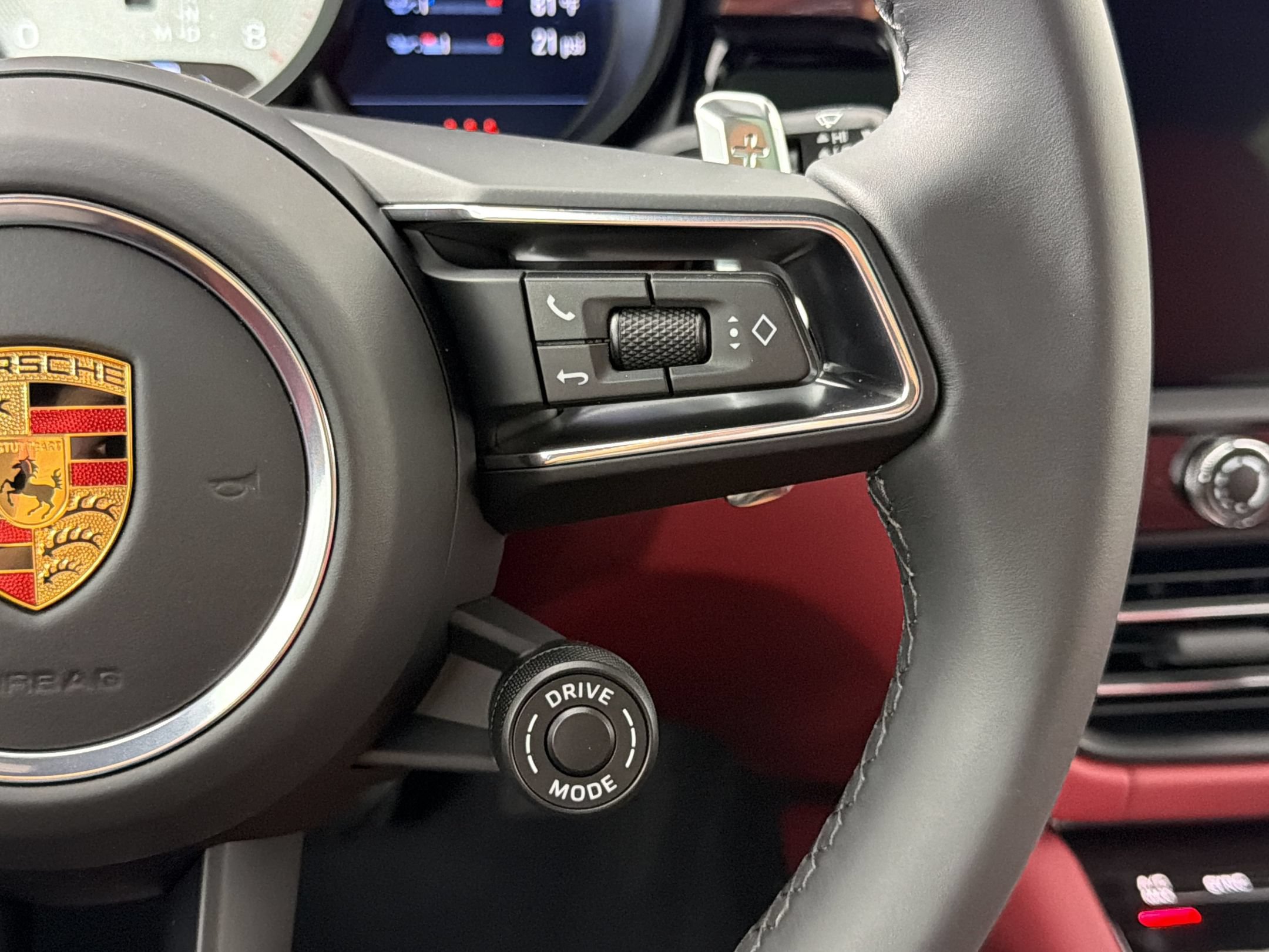 New 2026 Porsche Macan S AWD/4WD image 17