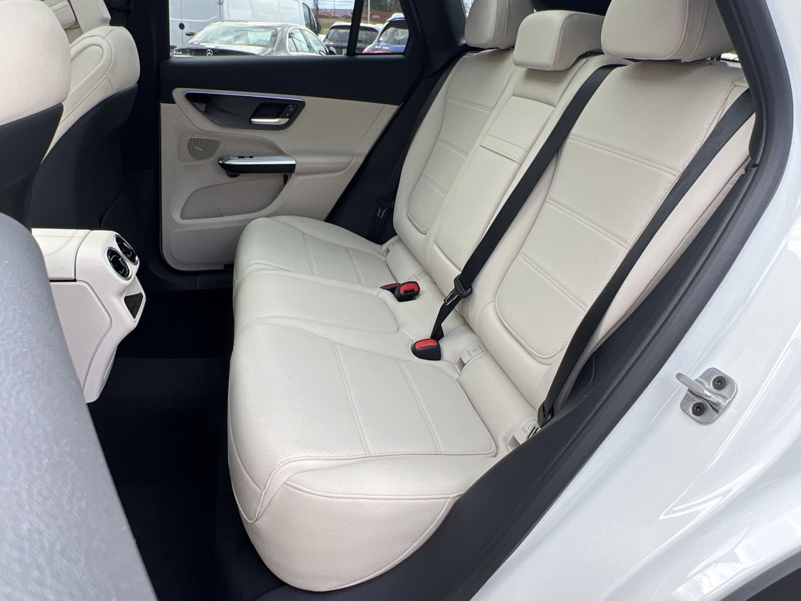 New 2026 Mercedes-Benz GLC 300 4MATIC image 23