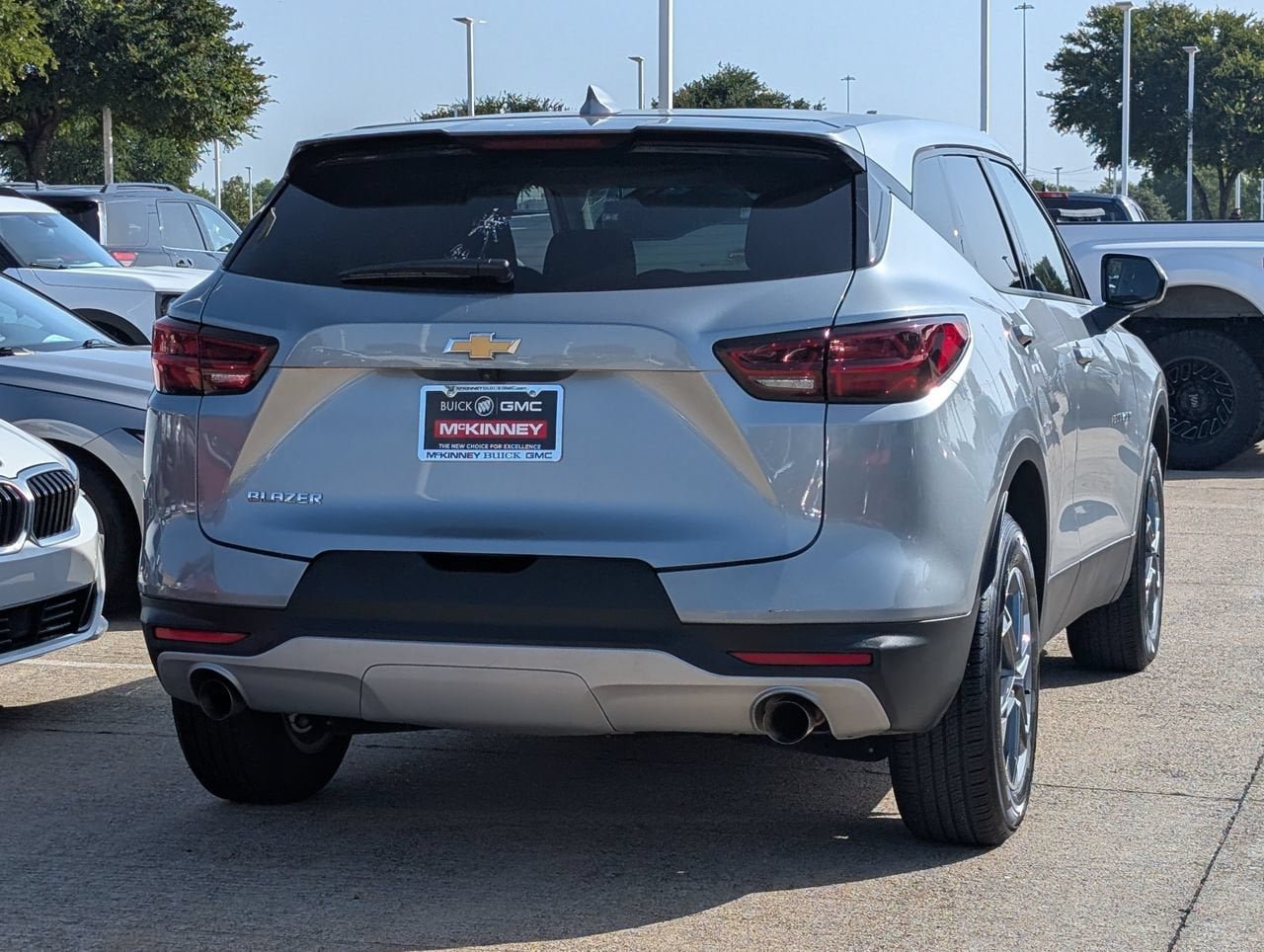 Used 2025 Chevrolet Blazer LT FWD image 4