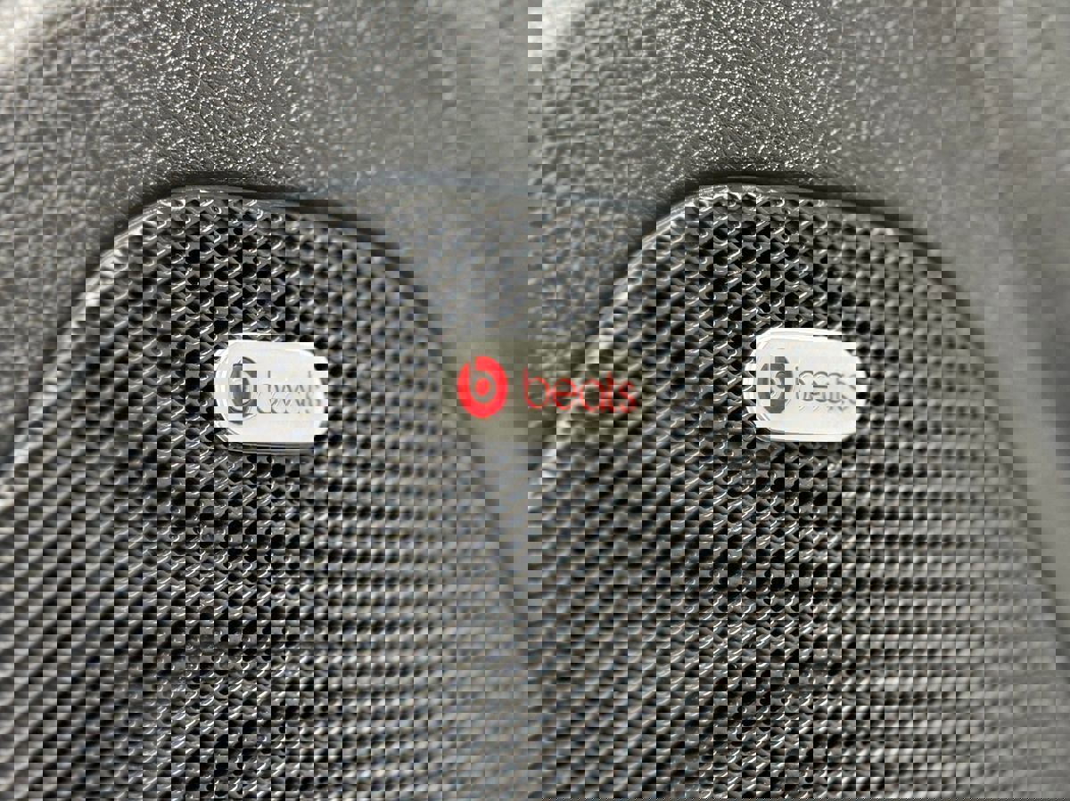 Used 2015 Dodge Durango R/T image 10