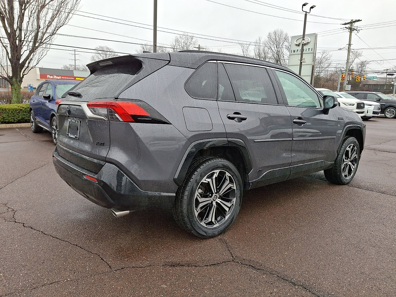 Used 2023 Toyota RAV4 XSE w/ Premium Package image 6