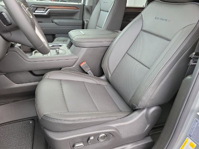 New 2026 GMC Sierra 2500 Denali w/ Denali Reserve Package image 12