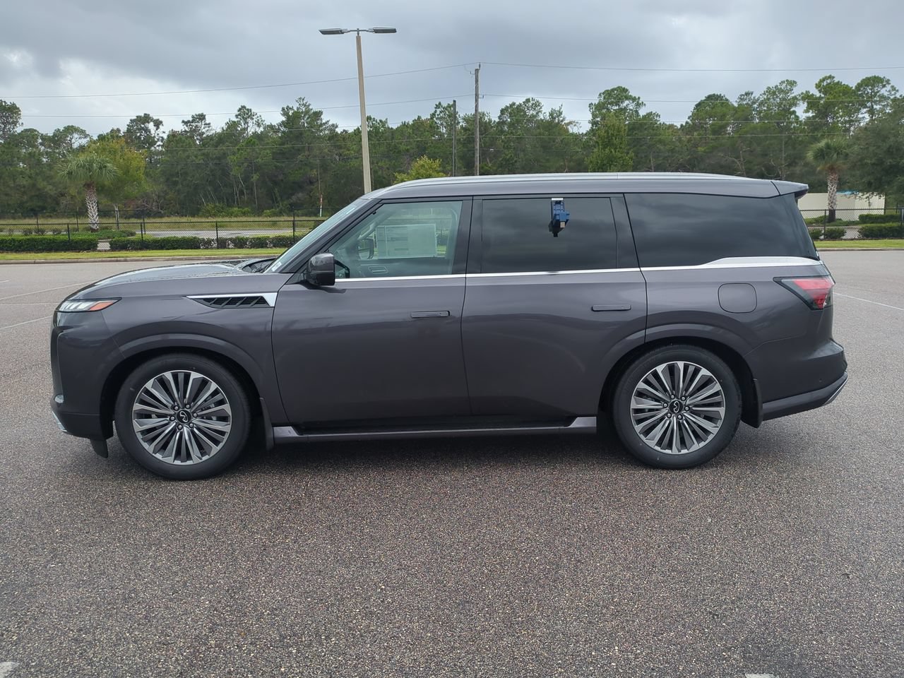New 2026 INFINITI QX80 Luxe w/ Cargo Package AWD/4WD image 8