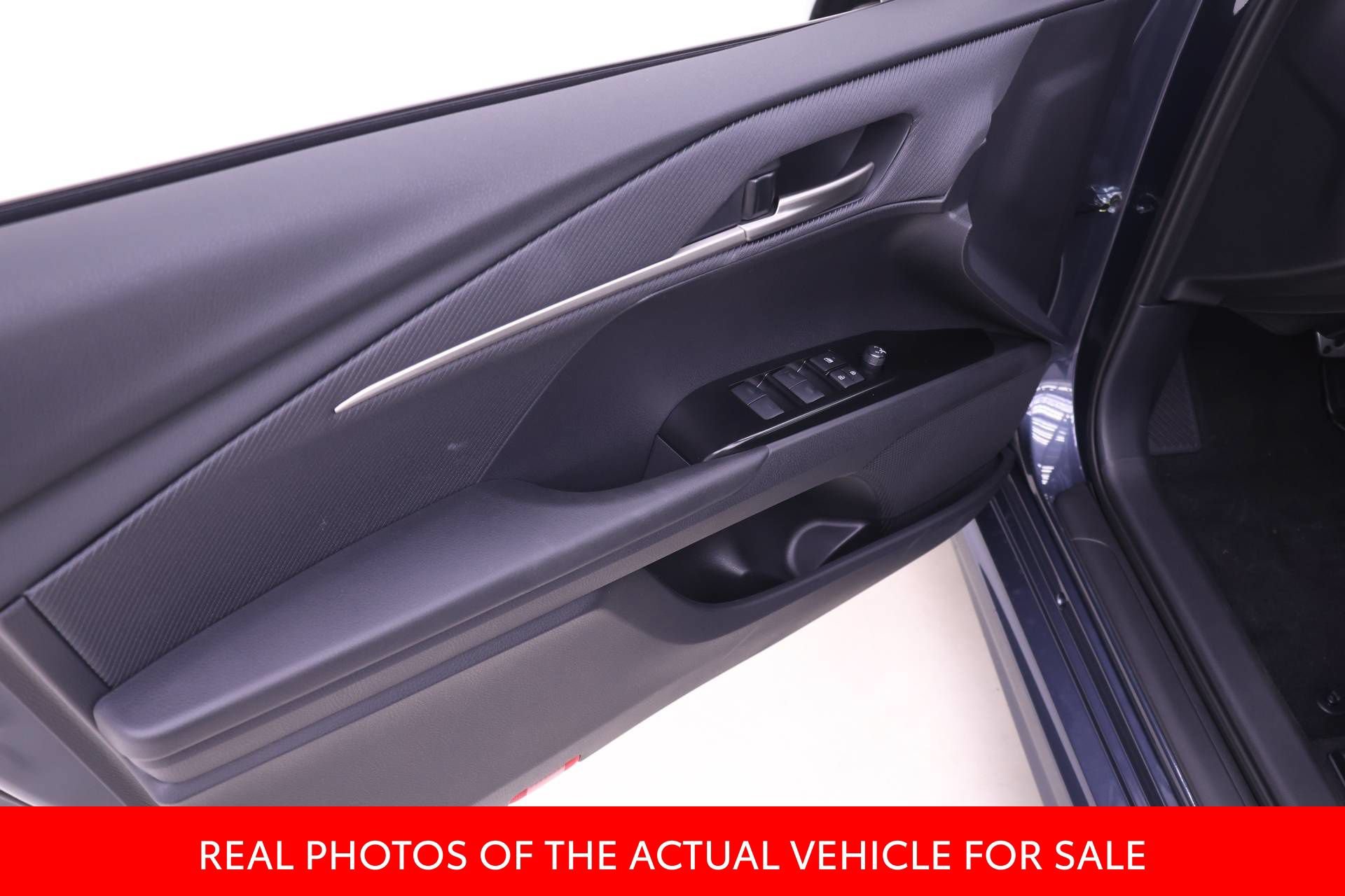 New 2026 Toyota Camry SE w/ Convenience Package FWD image 10