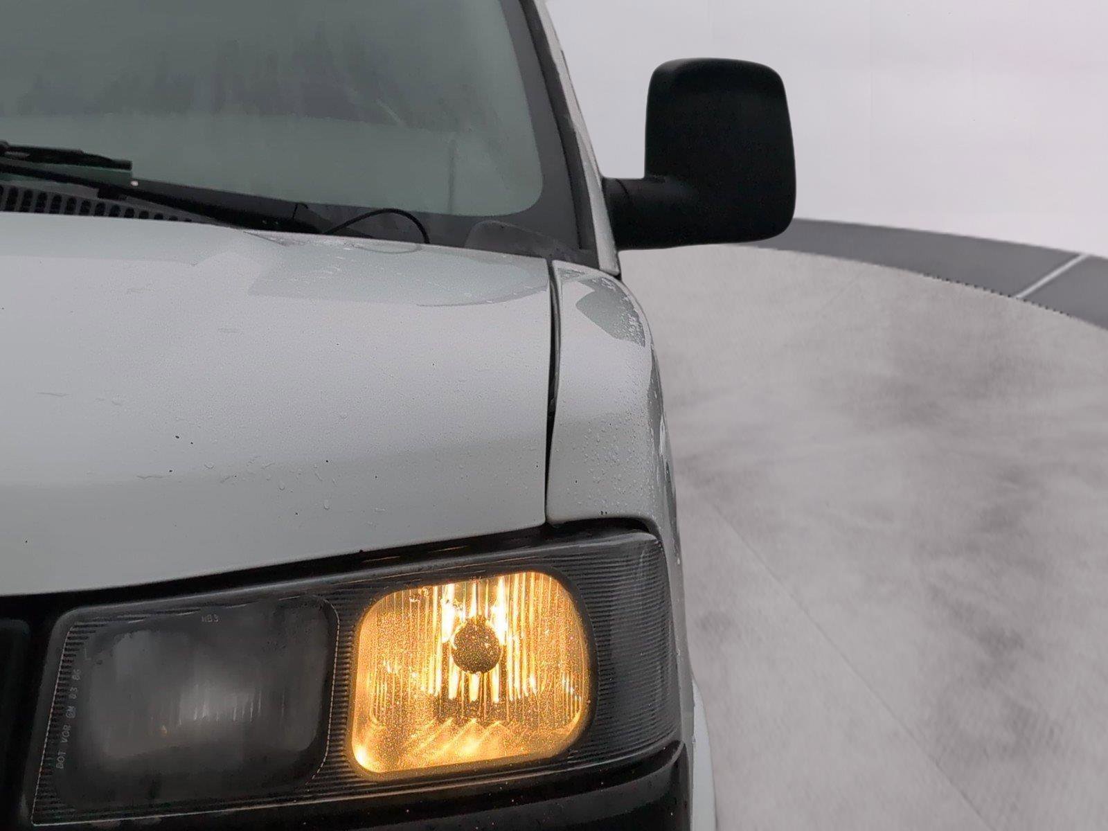 Used 2019 Chevrolet Express 2500 w/ Driver Convenience Package image 12