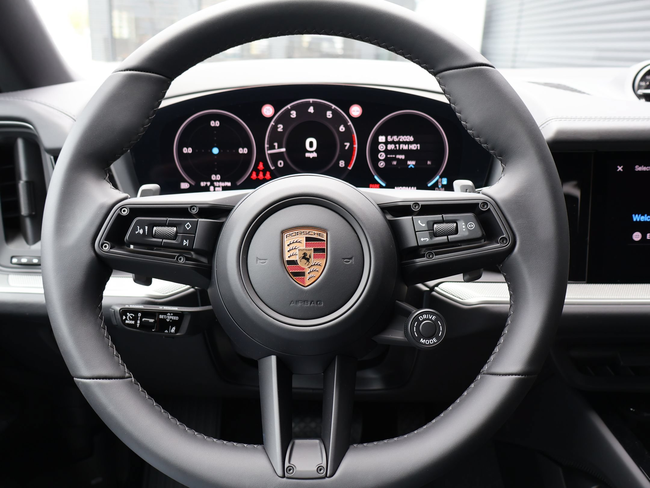 New 2026 Porsche Cayenne Coupe AWD/4WD image 15