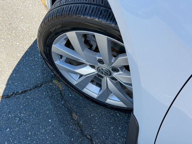 Used 2018 Volkswagen Golf SEL image 10