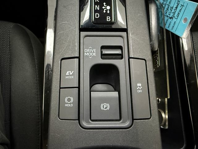 Used 2025 Toyota Prius LE FWD image 21