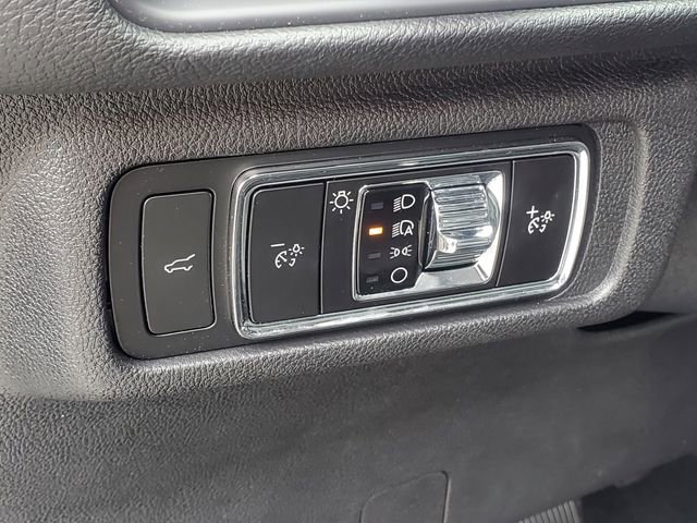 Certified 2024 Lincoln Corsair AWD w/ Equipment Group 101A image 11