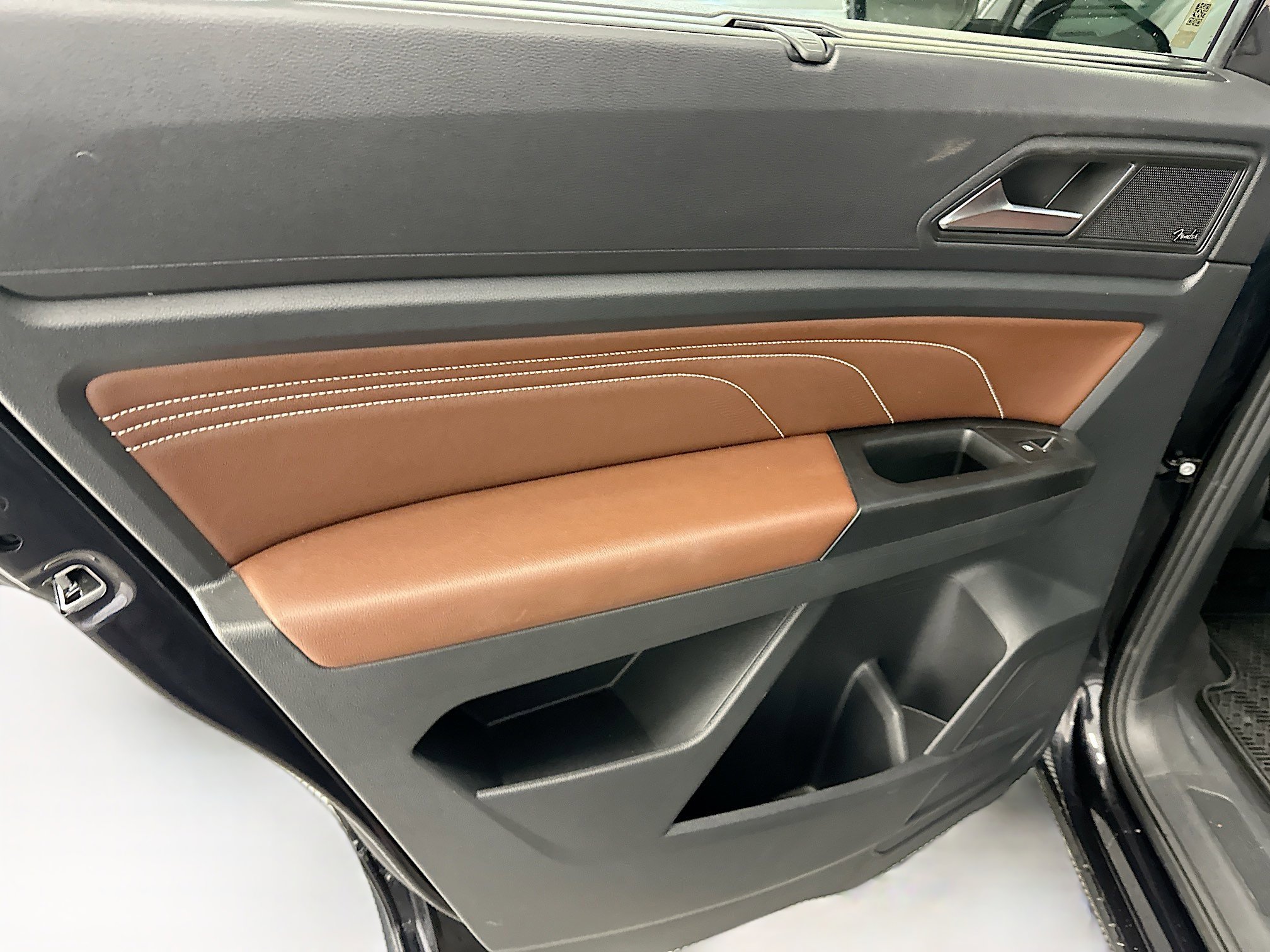 Used 2021 Volkswagen Atlas SEL Premium image 28