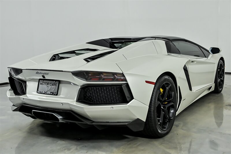 Used 2014 Lamborghini Aventador LP 700-4 AWD/4WD image 12