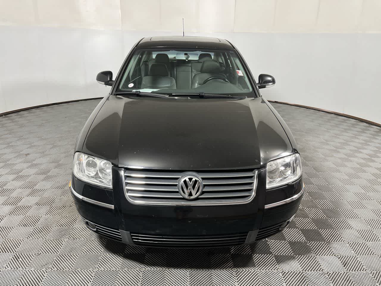 Used 2004 Volkswagen Passat GLS FWD image 3