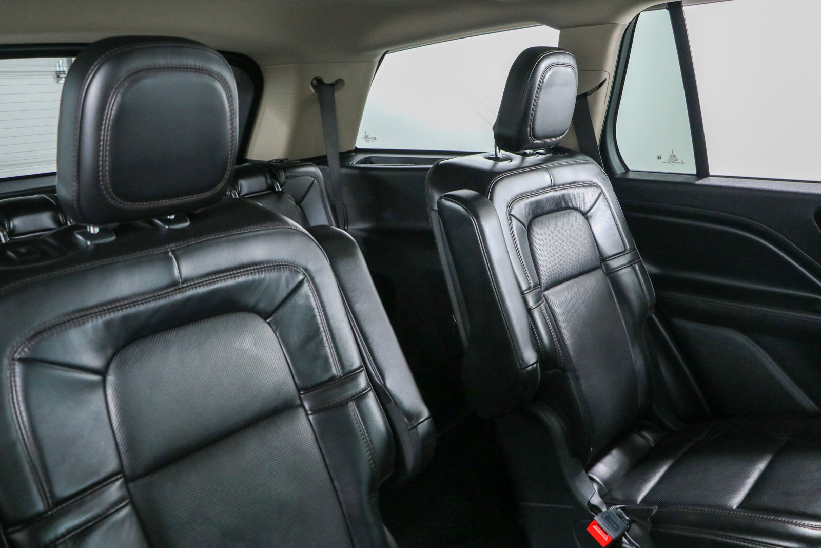 Used 2021 Lincoln Aviator Reserve w/ Equipment Group 201A AWD/4WD image 29