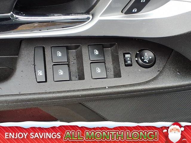 Used 2017 Chevrolet Equinox LT w/ Convenience Package image 13