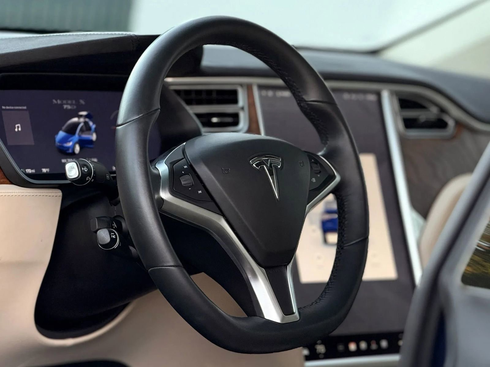 Used 2016 Tesla Model X 75D image 13