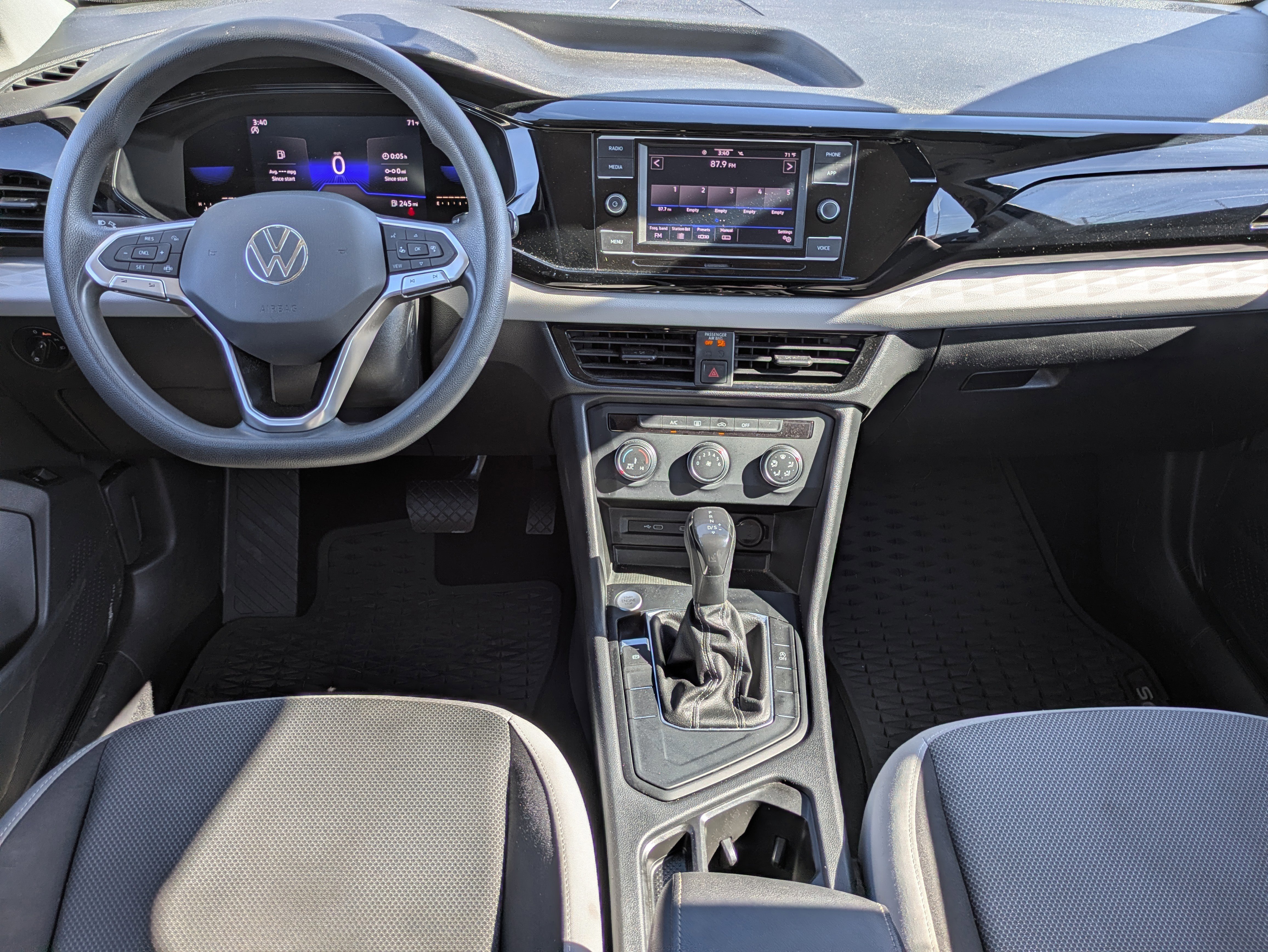 Used 2022 Volkswagen Taos S image 13