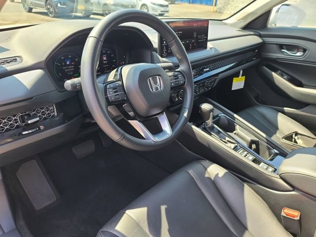 Used 2024 Honda Accord Touring image 1