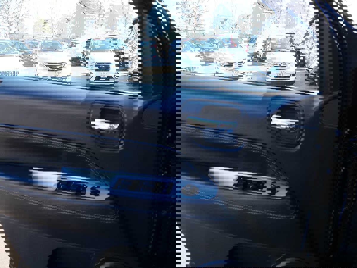 Used 2017 Jeep Compass High Altitude image 13