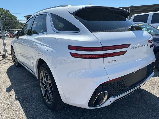 Used 2022 Genesis GV70 2.5T w/ Select Package image 4