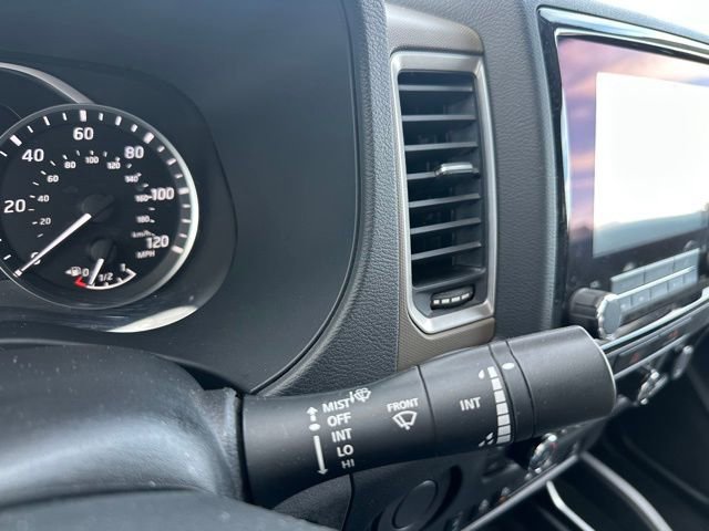 Used 2022 Nissan Frontier SV image 17