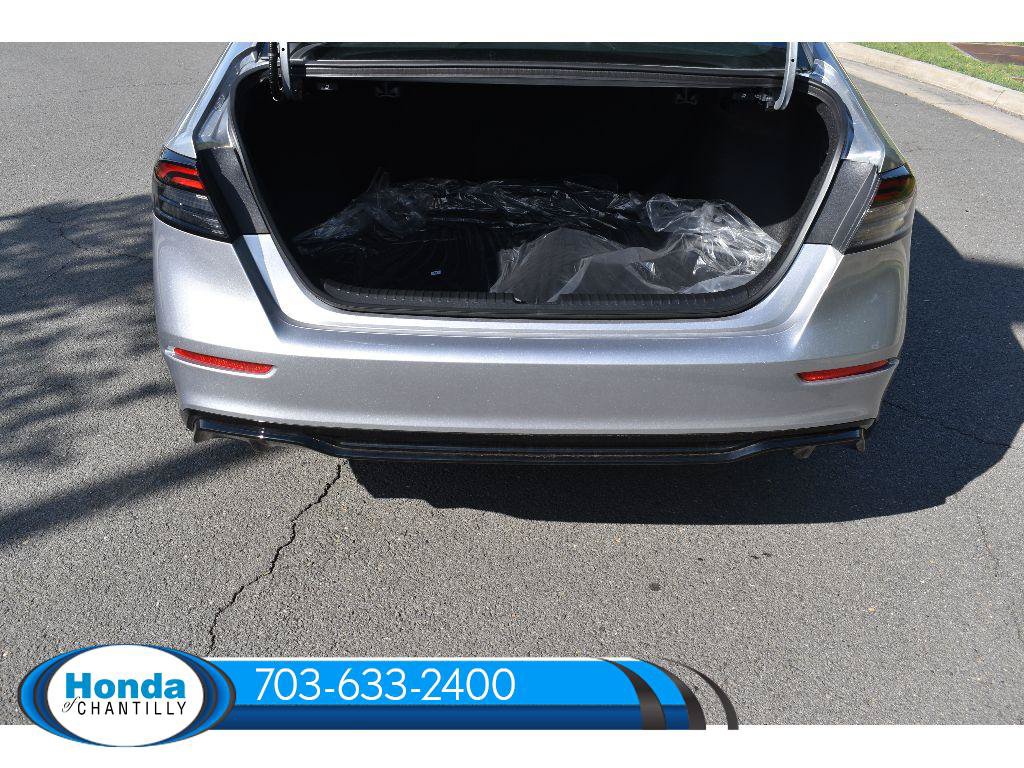 New 2026 Honda Accord Hybrid Sport-L FWD image 32