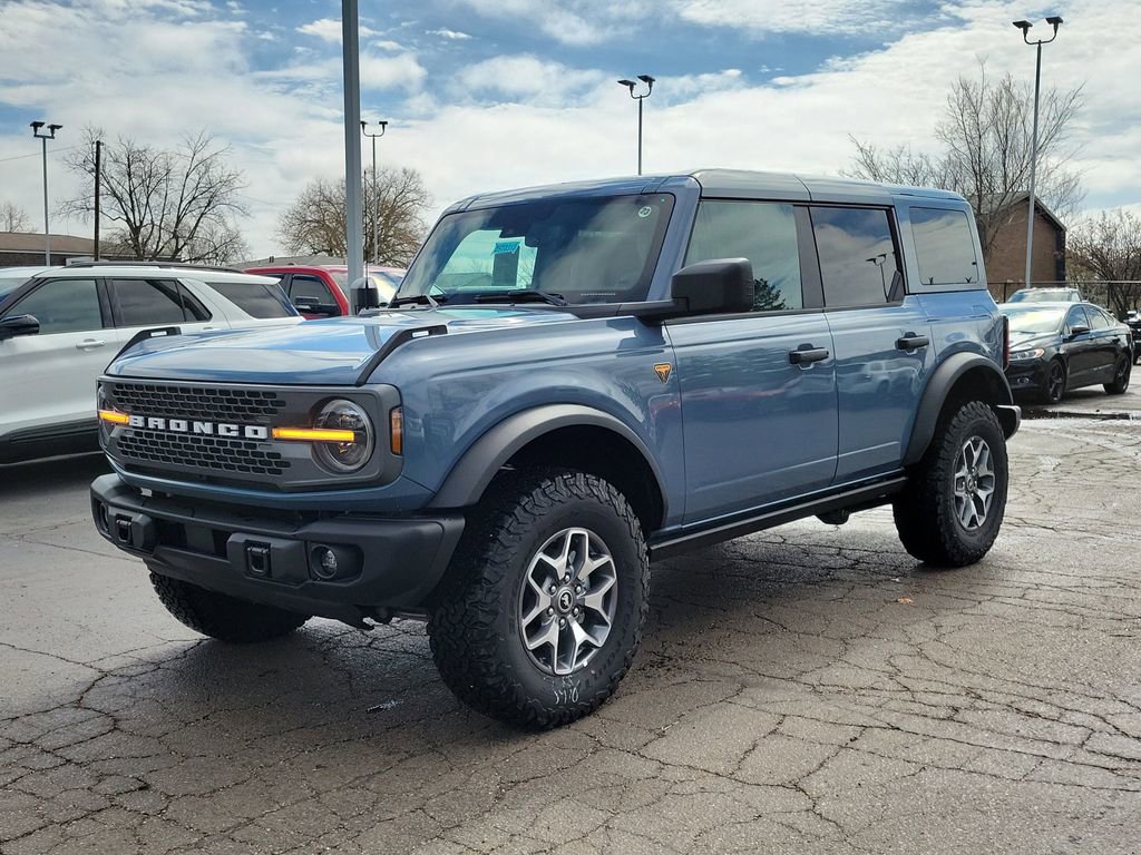 New 2025 Ford Bronco Badlands image 8
