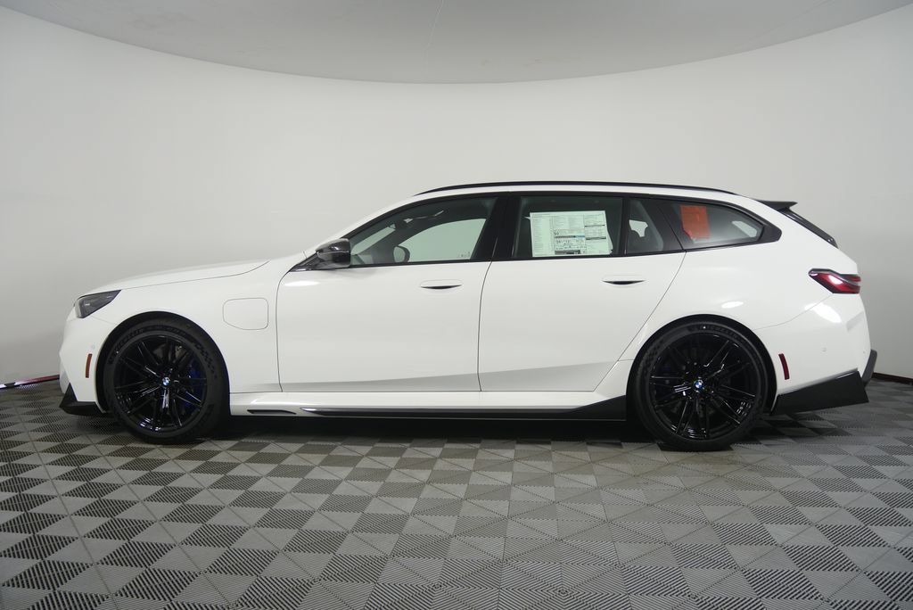 New 2027 BMW M5 Touring AWD/4WD image 7