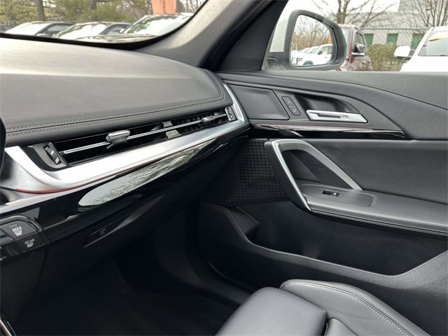 Used 2025 BMW X1 xDrive28i image 37
