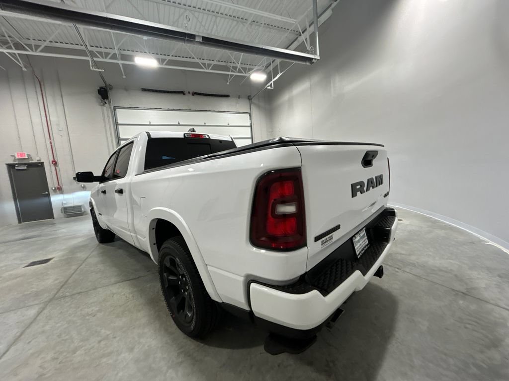 Used 2025 RAM 1500 Big Horn AWD/4WD image 8