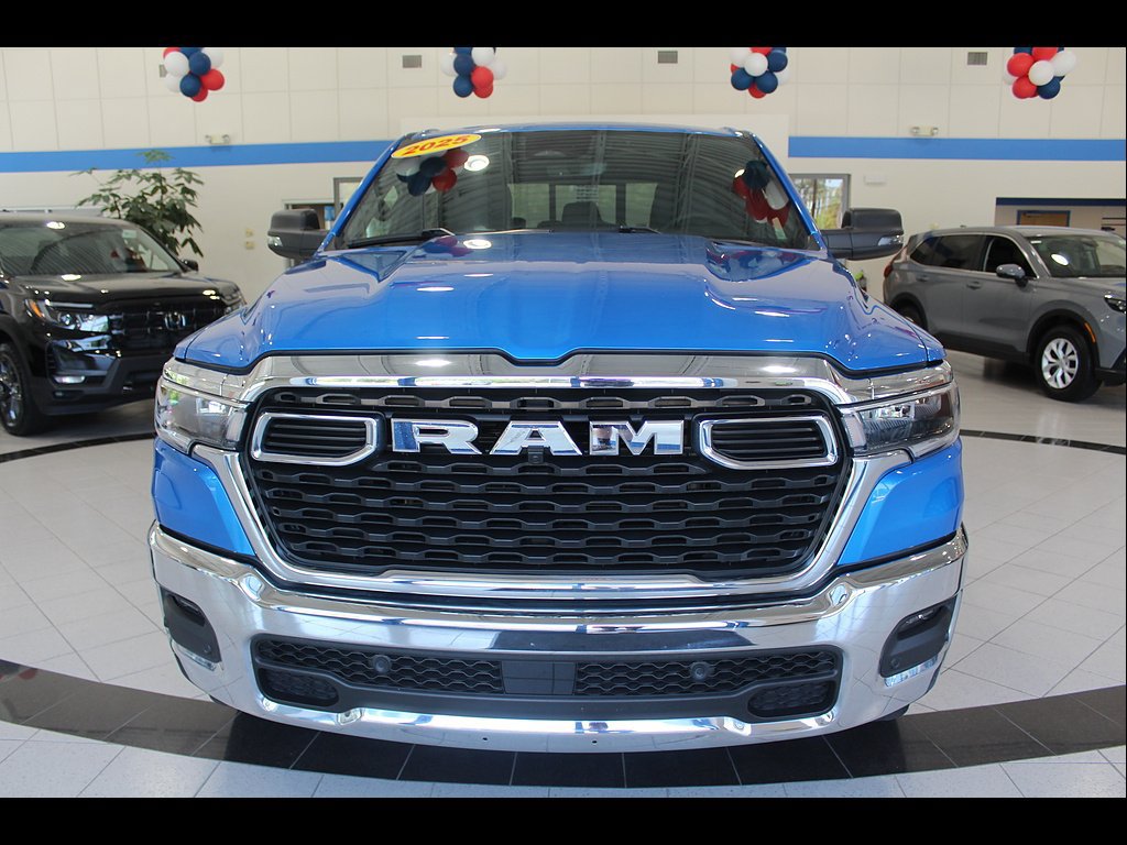 Used 2025 RAM 1500 Big Horn AWD/4WD image 2