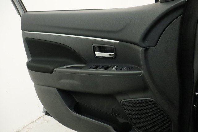 New 2027 Mitsubishi Outlander Sport FWD image 15