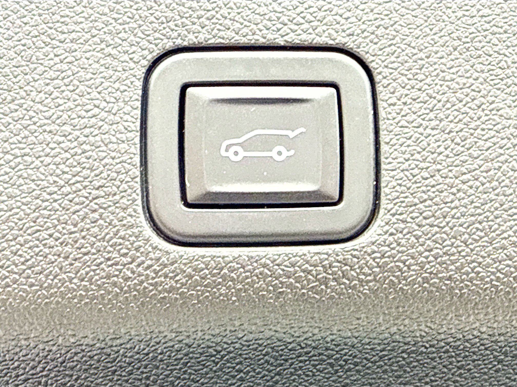 Used 2024 GMC Yukon XL Denali image 13