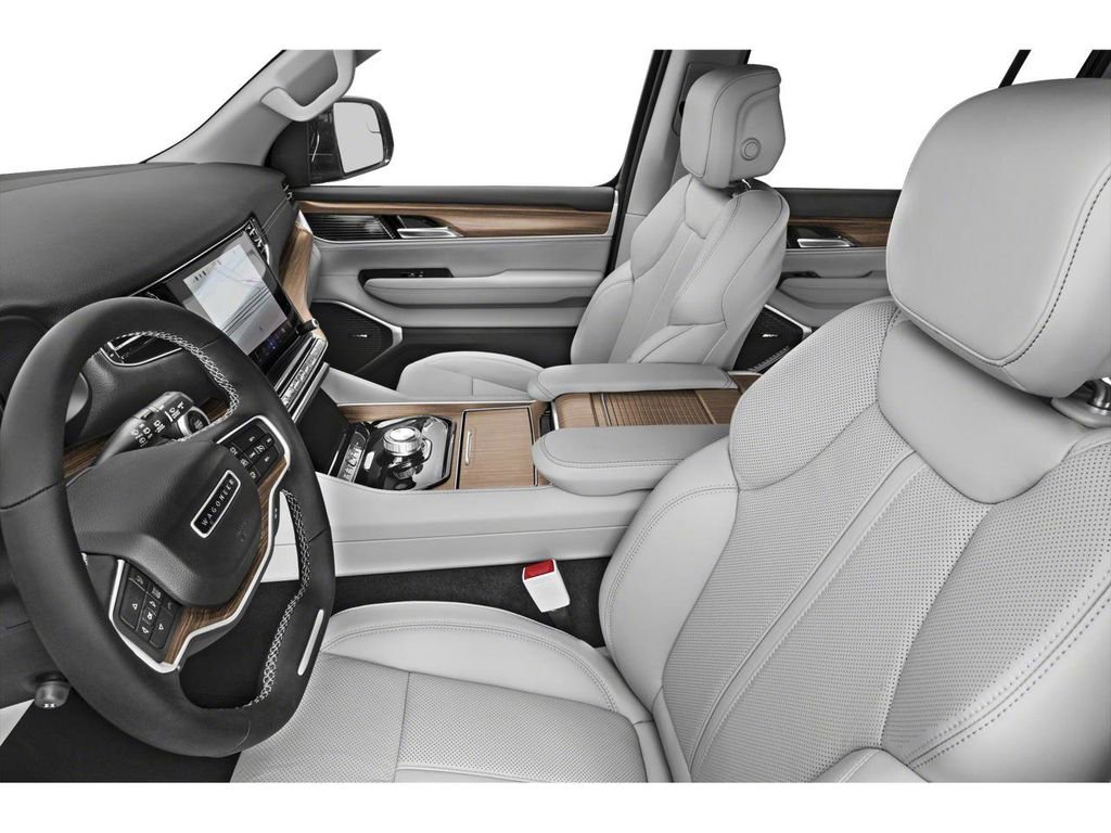 Used 2023 Jeep Wagoneer L 4WD w/ Premium Group I image 7