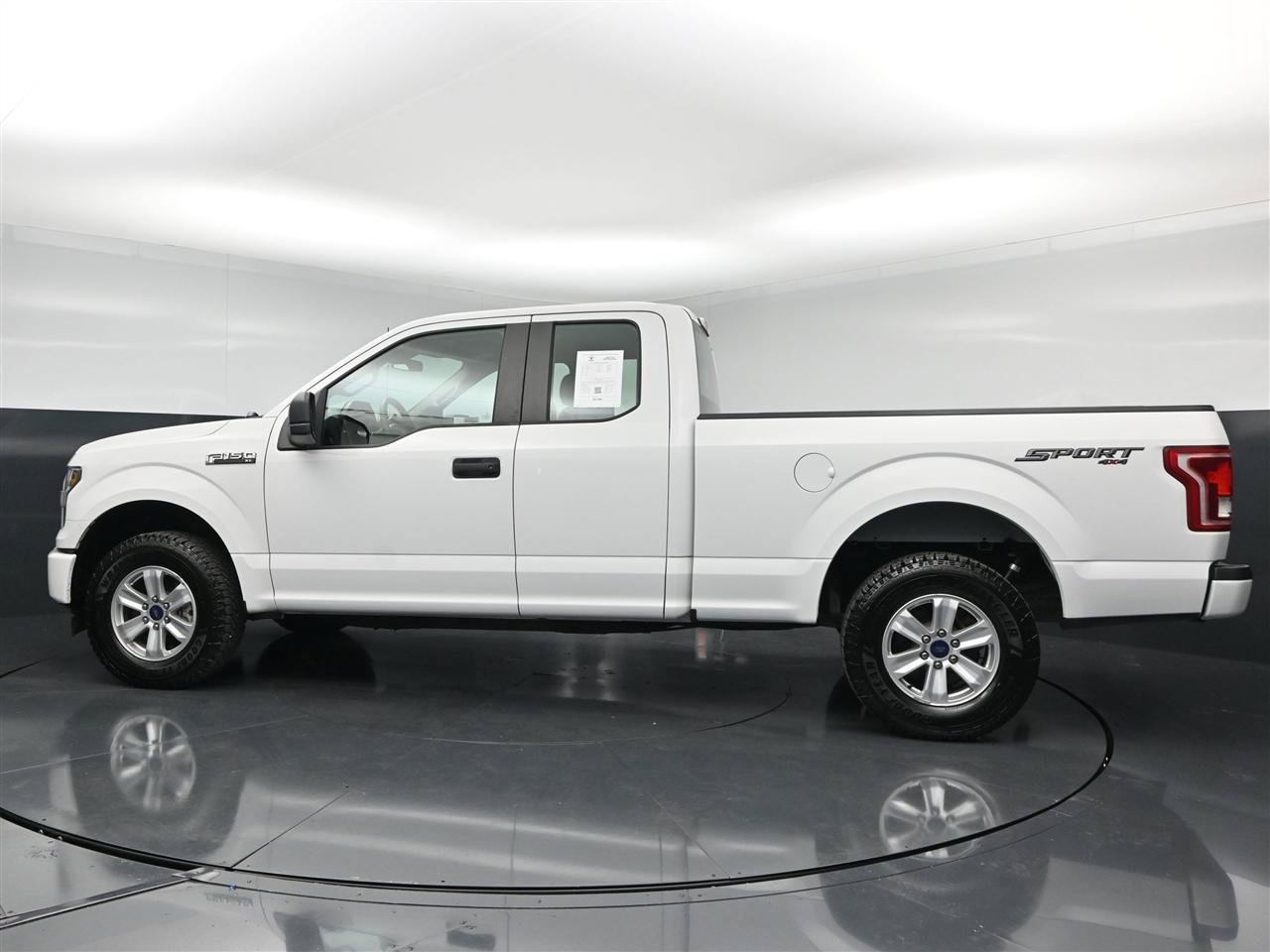 Used 2017 Ford F150 XL w/ Equipment Group 101A Mid AWD/4WD image 8