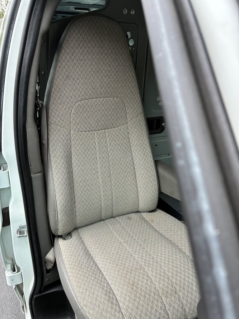 Used 2012 GMC Savana 1500 AWD image 36