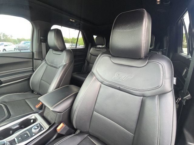 Used 2024 Ford Explorer ST w/ Equipment Group 401A AWD/4WD image 28