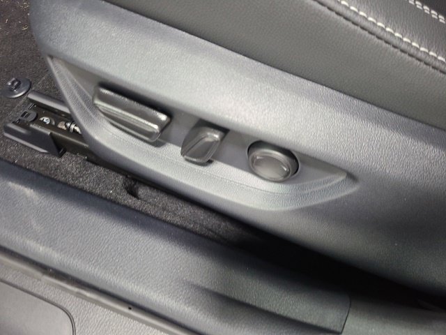 New 2026 Toyota Camry SE w/ Convenience Package FWD image 18