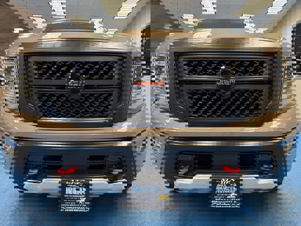 Used 2021 Nissan Titan PRO-4X w/ Pro-4x Utility Package image 13