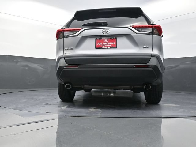 Used 2024 Toyota RAV4 XLE FWD image 36