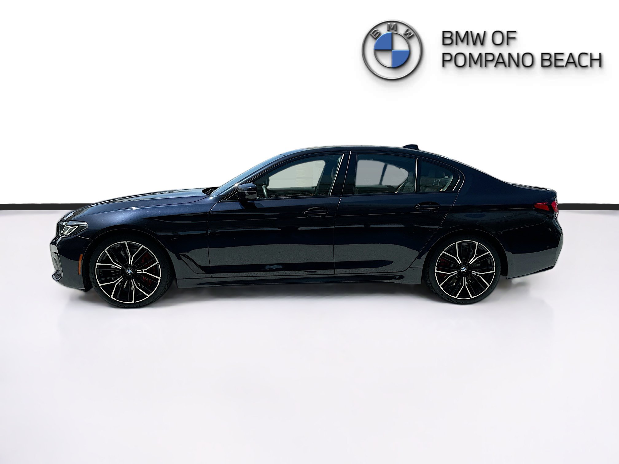 Used 2022 BMW 540i w/ M Sport Package RWD image 4