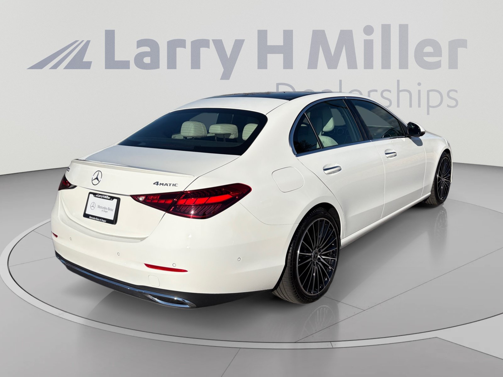 Used 2026 Mercedes-Benz C 300 4MATIC Sedan image 6