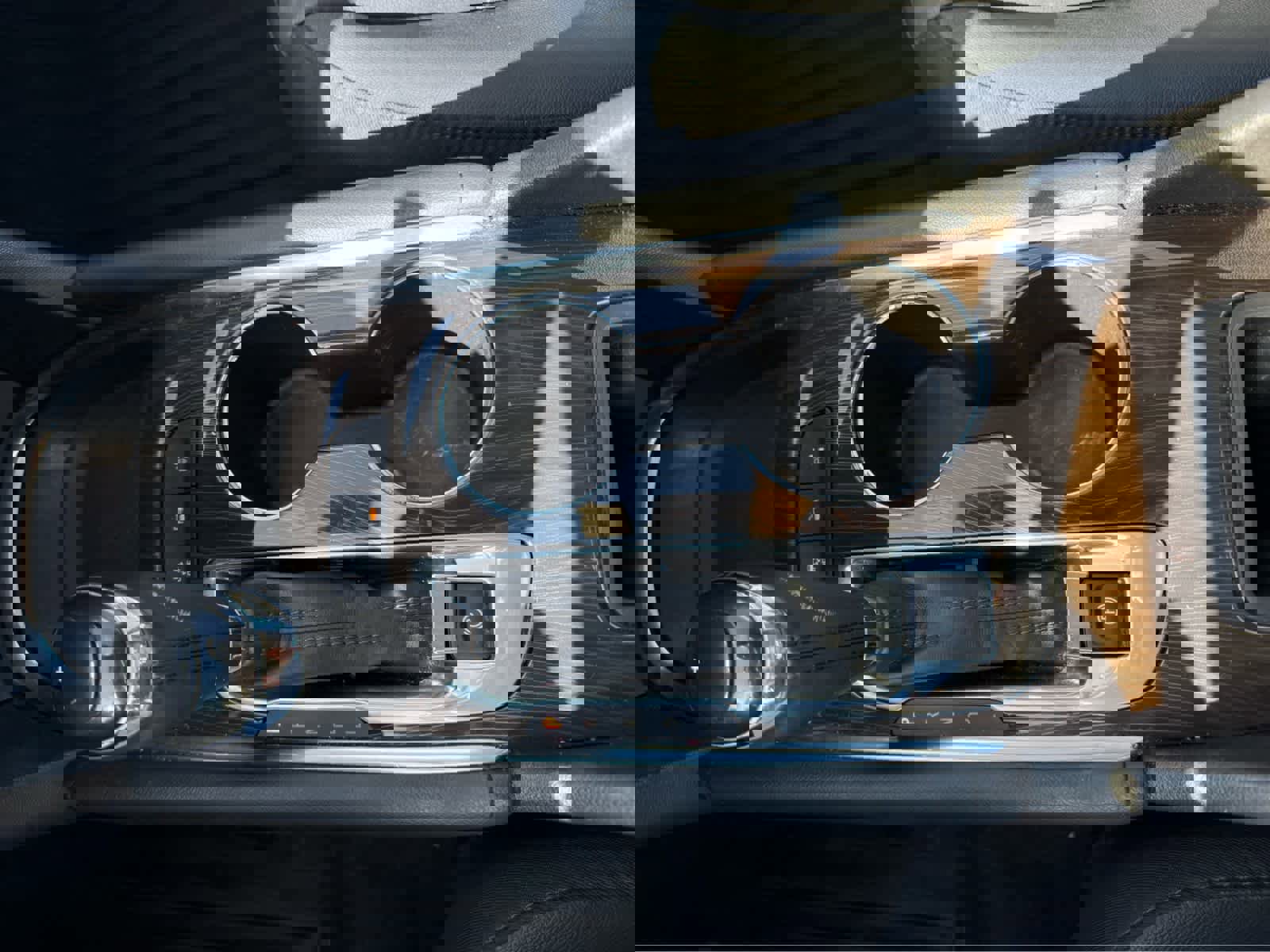 Used 2017 Chevrolet Malibu Premier w/ Premier Sun and Wheel Package image 29