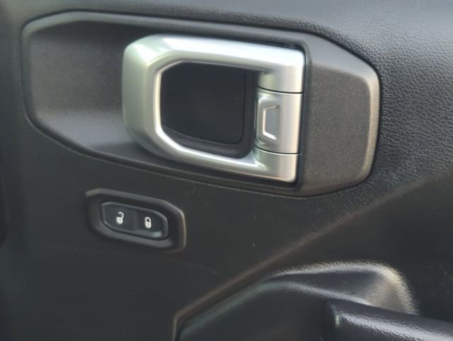 Certified 2018 Jeep Wrangler Unlimited Sport S image 27