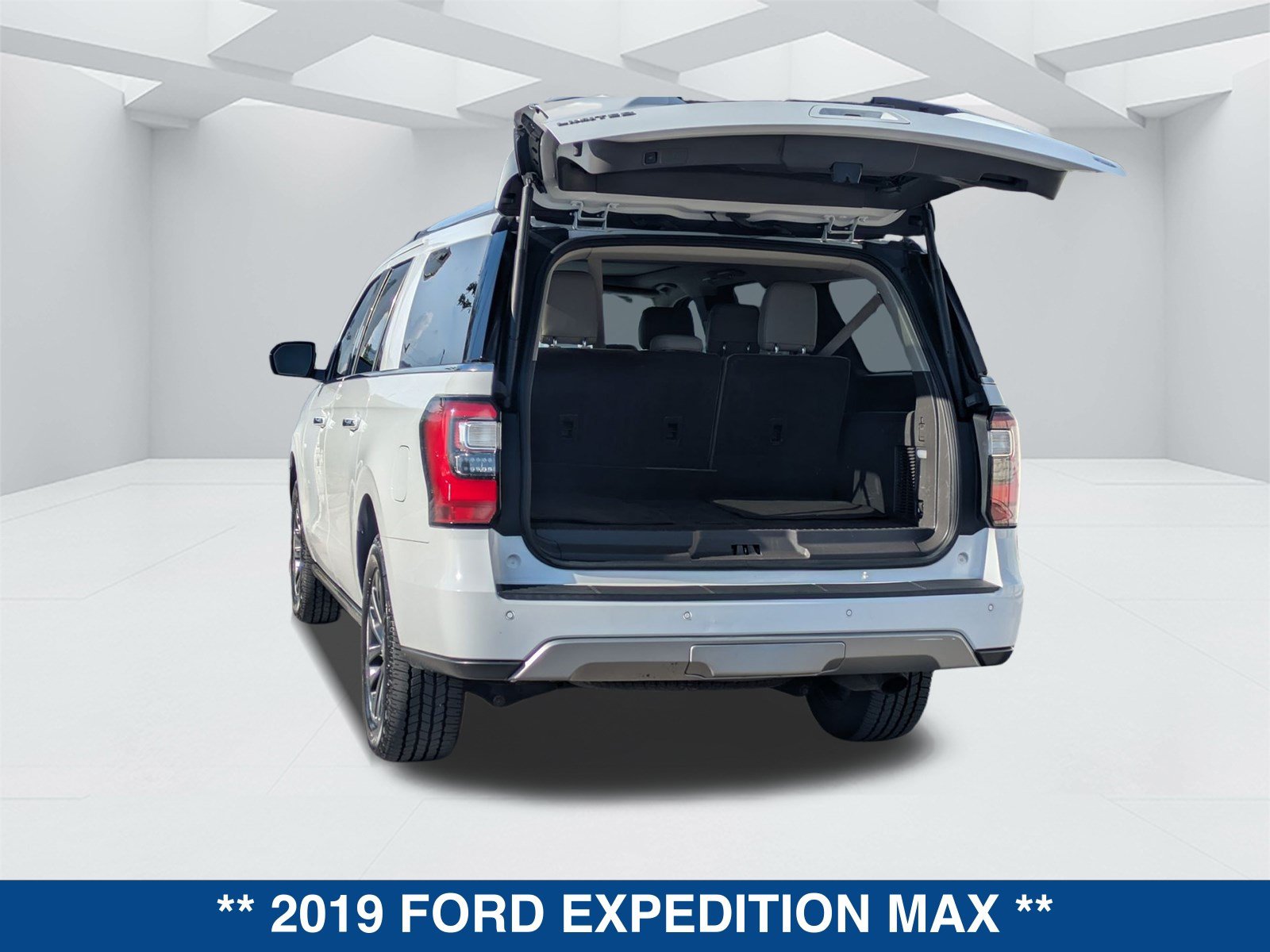Used 2019 Ford Expedition Max Limited RWD image 13