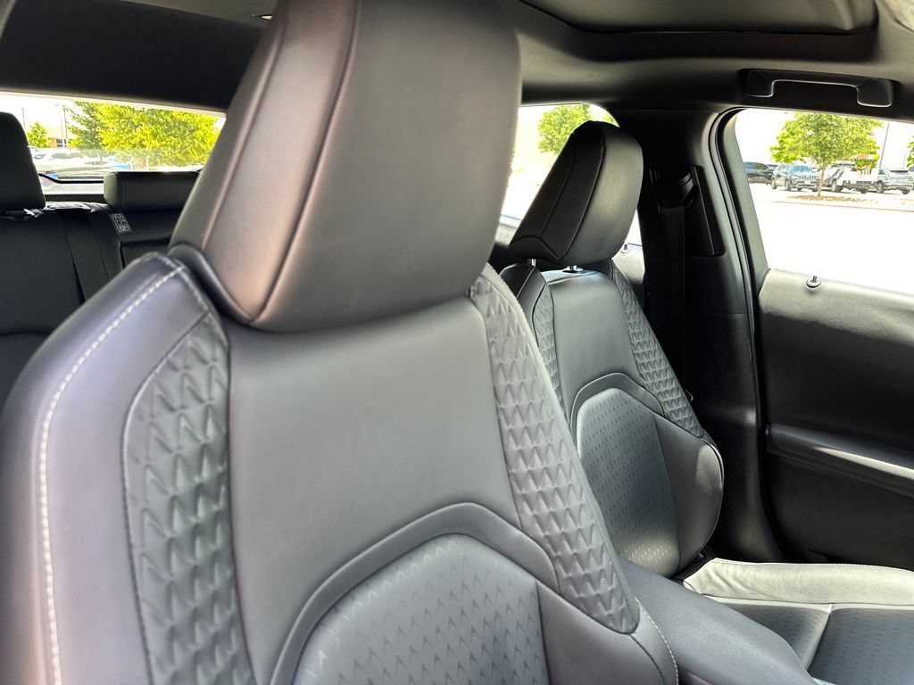 Used 2021 Lexus UX 200 w/ Accessory Package (Z2) FWD image 37