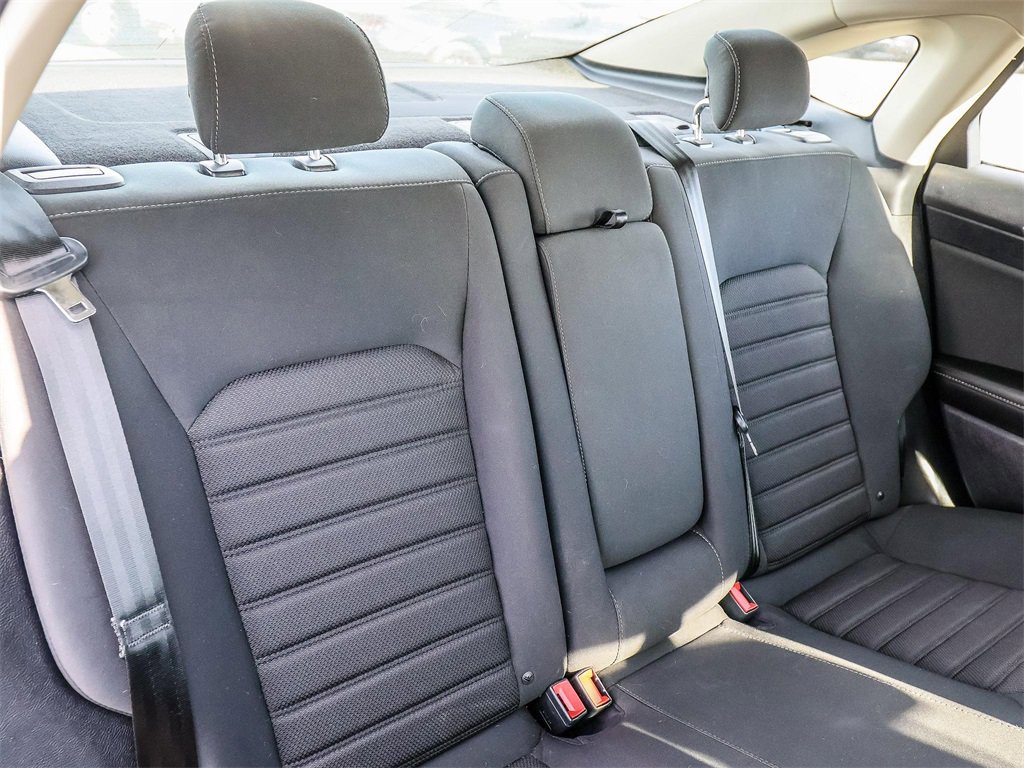 Used 2020 Ford Fusion SE image 17