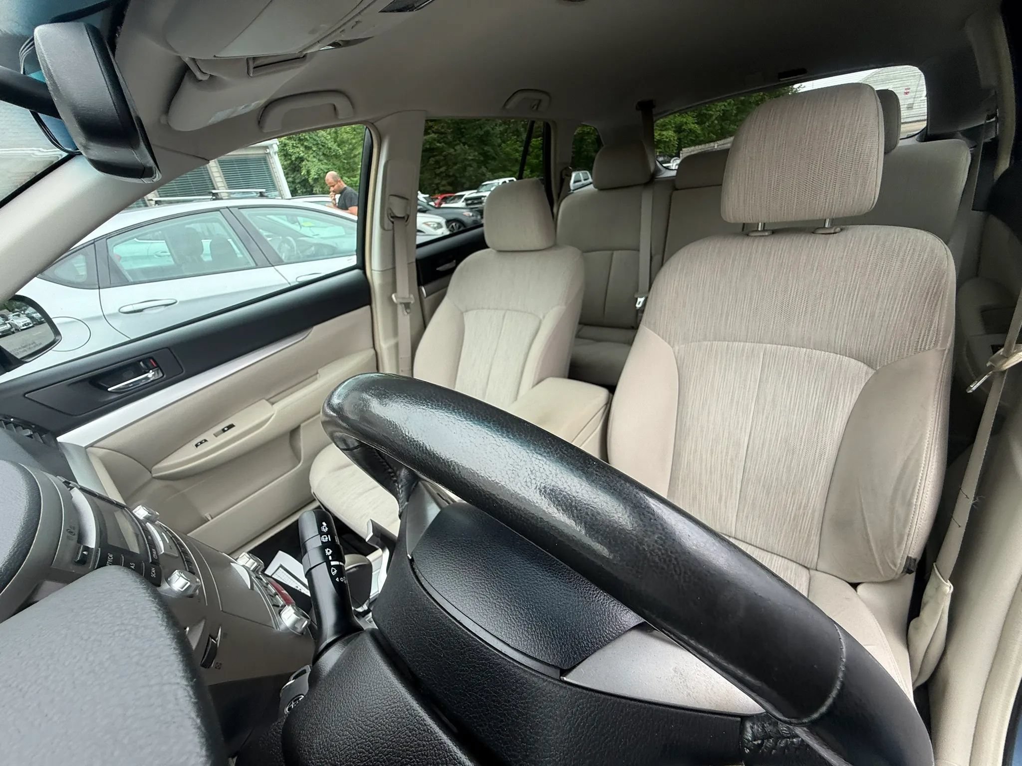 Used 2013 Subaru Outback 2.5i Premium w/ All-Weather Pkg AWD/4WD image 29