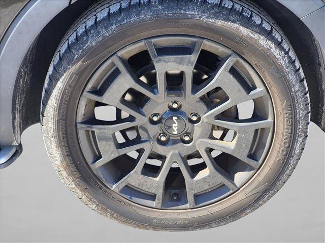 Used 2022 Kia Telluride SX w/ SX Prestige Package AWD/4WD image 17